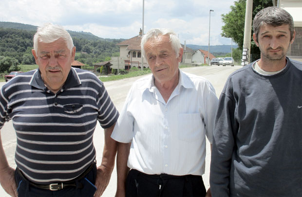 Дуж Коридора 74 спора